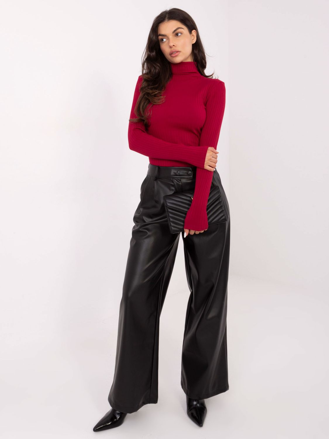 Blusa bordeaux a costine con collo alto