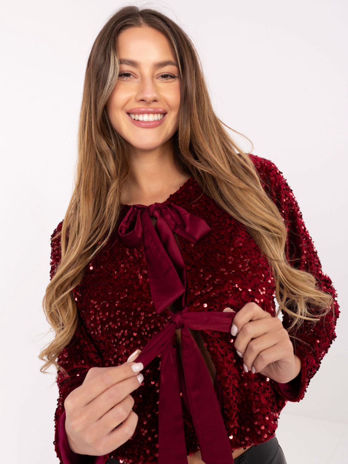 Elegante cardigan corto bordeaux con paillettes e fodera