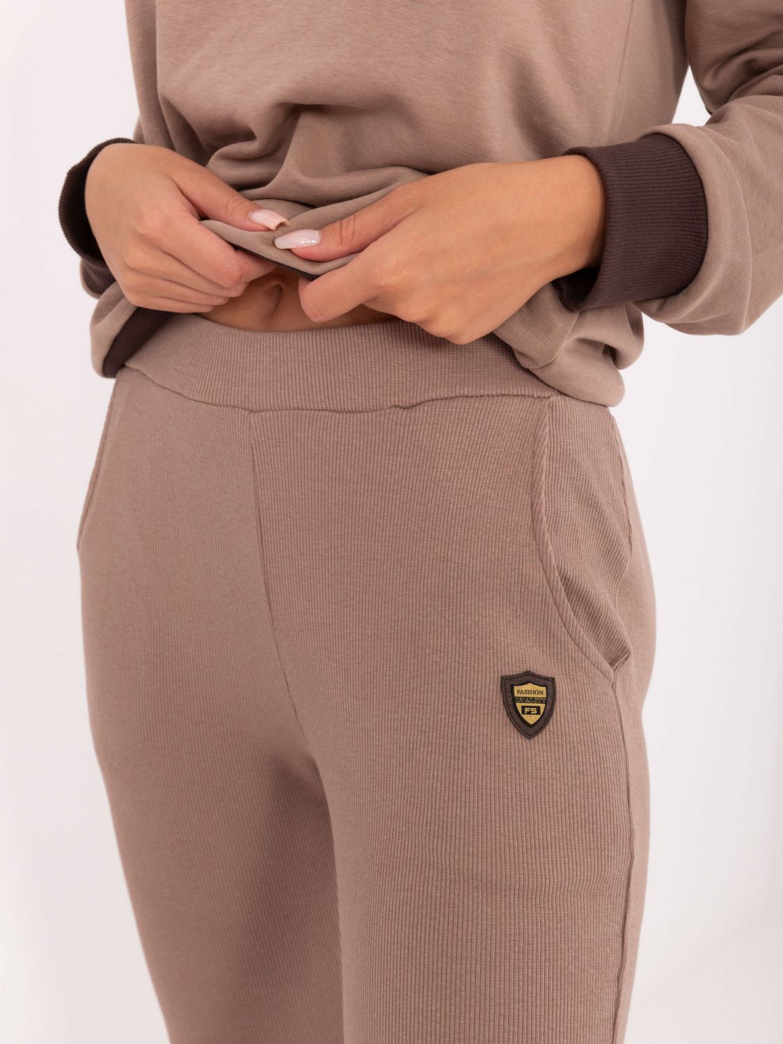 Pantaloni jogger donna beige in cotone a costine
