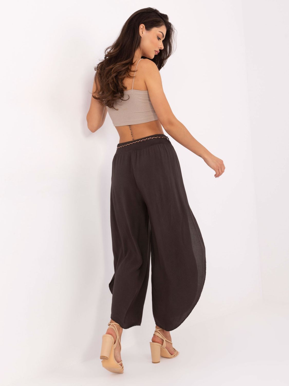 Eleganti pantaloni palazzo in marrone scuro