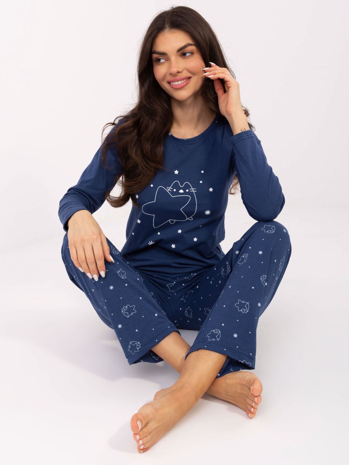 Ženska pidžama s dugim rukavima u tamnoplavoj boji