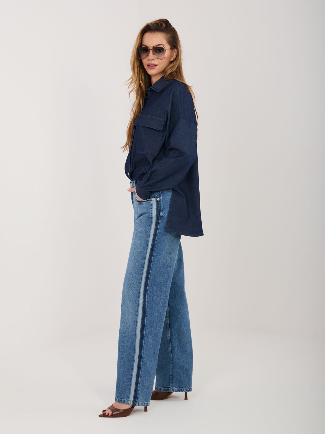 Jeans dritti da donna con bande laterali, blu scuro