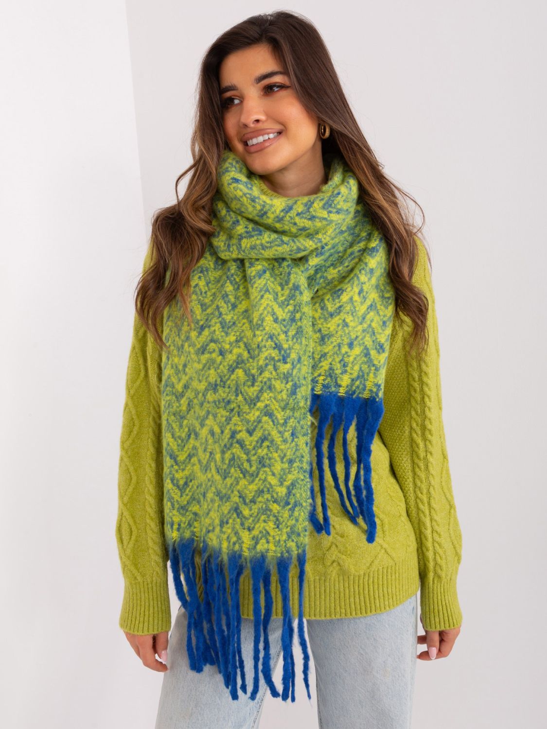 Sciarpa da donna geometrica in blu scuro e giallo