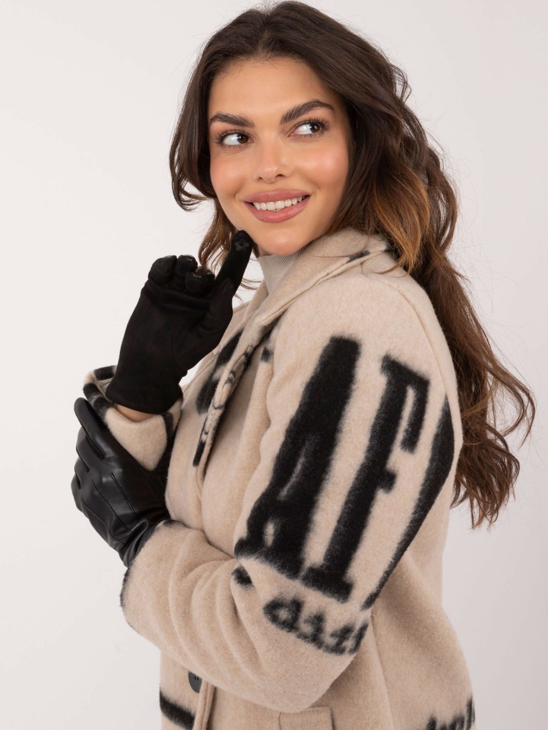 Guanti neri imbottiti da donna