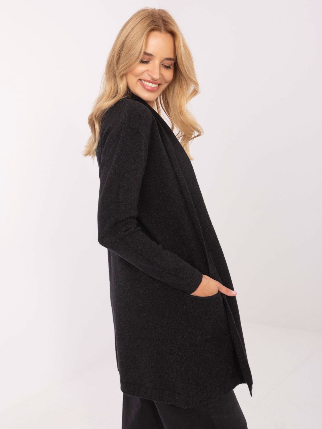 Elegantni crni kardigan