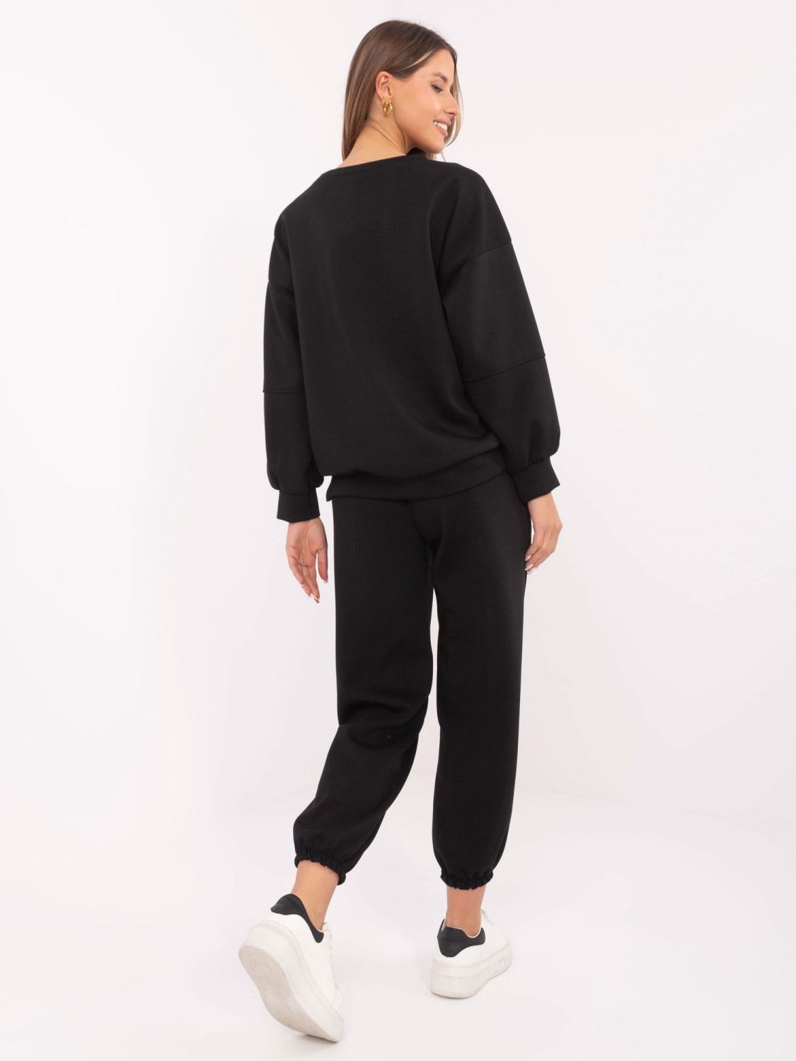 Stilski crni komplet