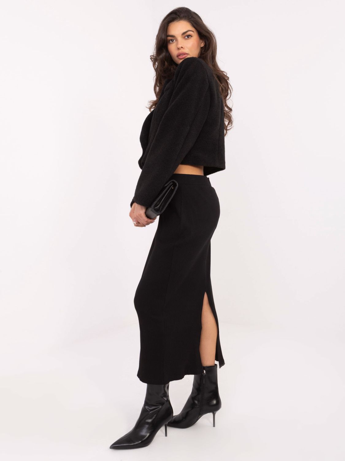 Cappotto corto elegante nero con fodera