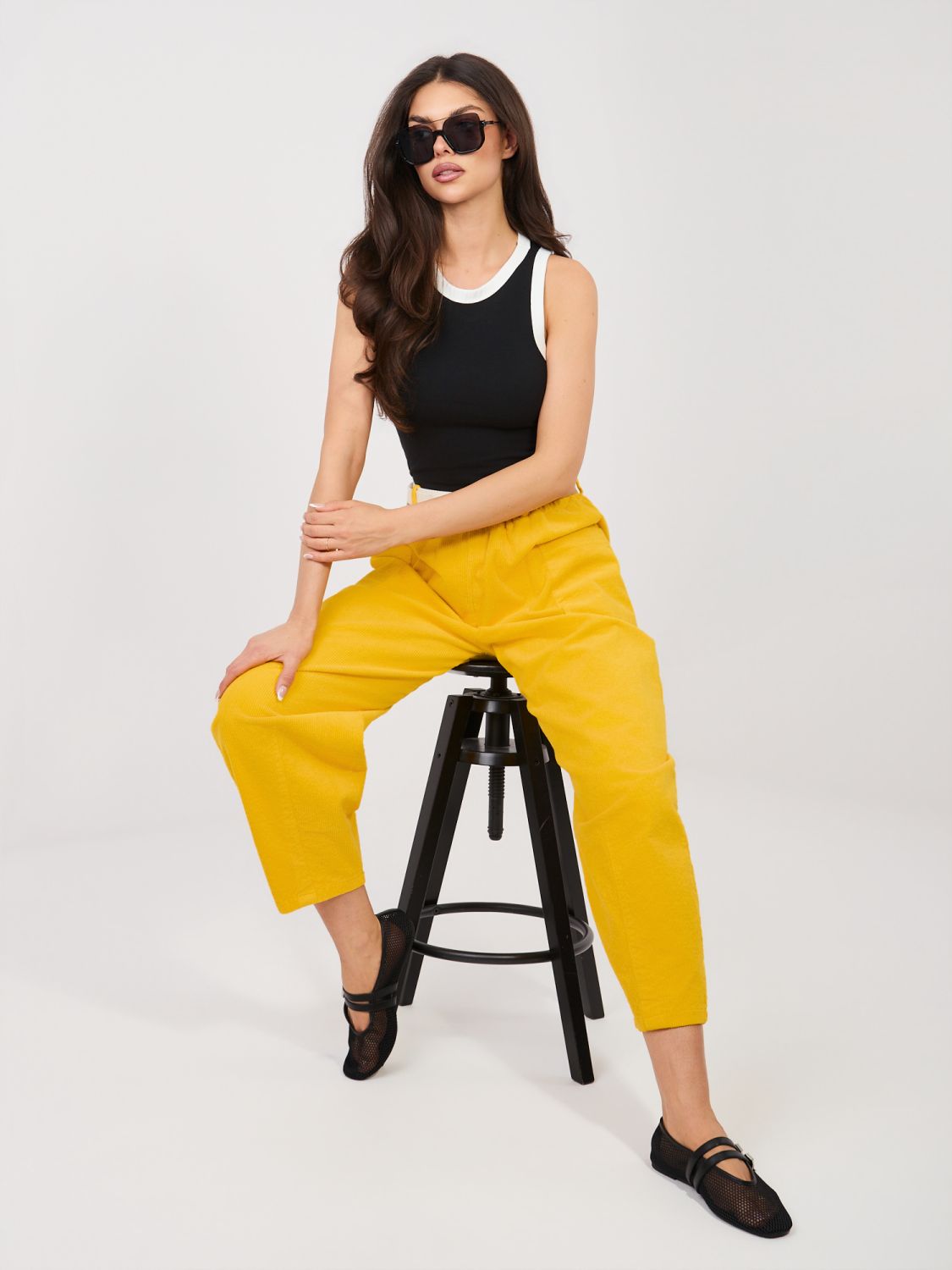 Top nero in cotone senza maniche