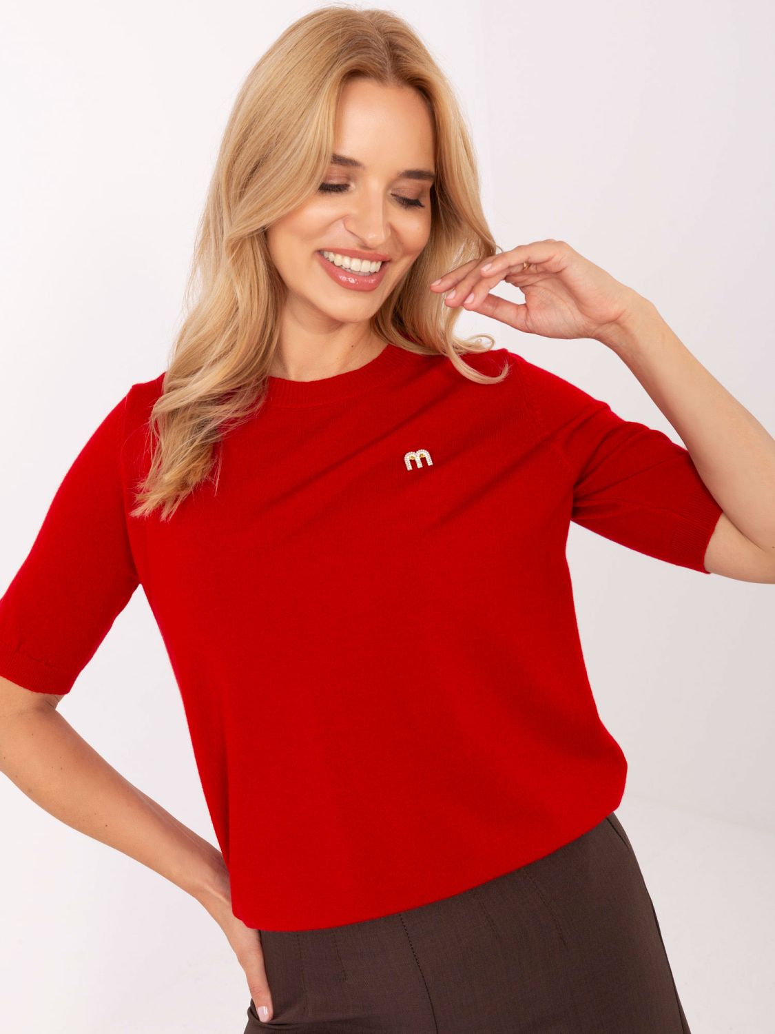 Pullover rosso elegante con maniche corte