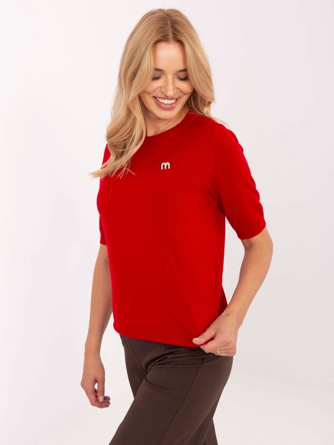 Pullover rosso elegante con maniche corte