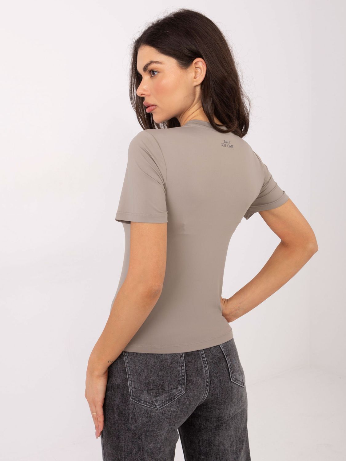 Blusa beige liscia a maniche corte