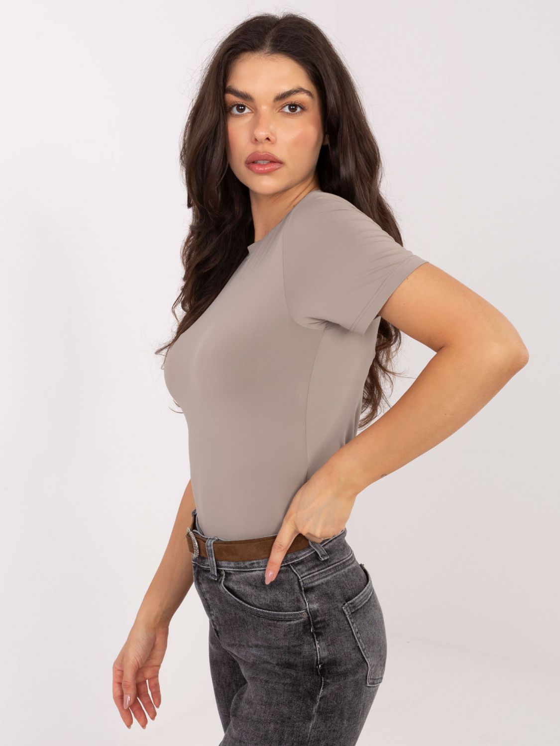Blusa beige liscia a maniche corte