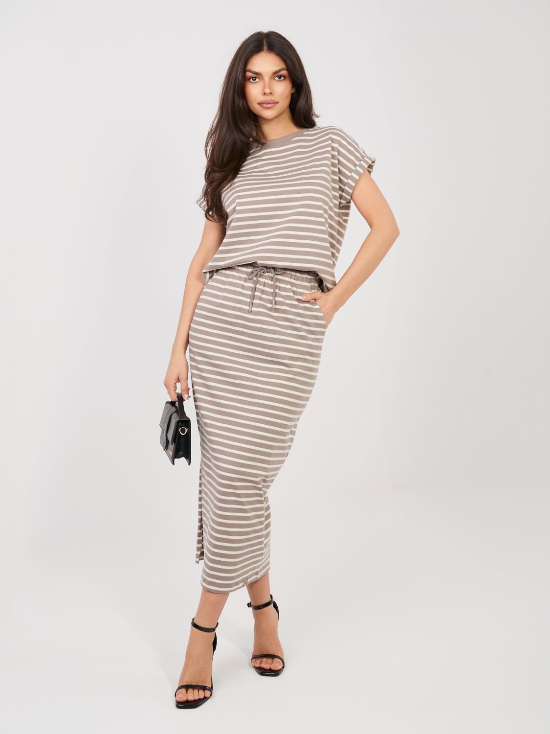 Gonna midi beige a righe con tasche