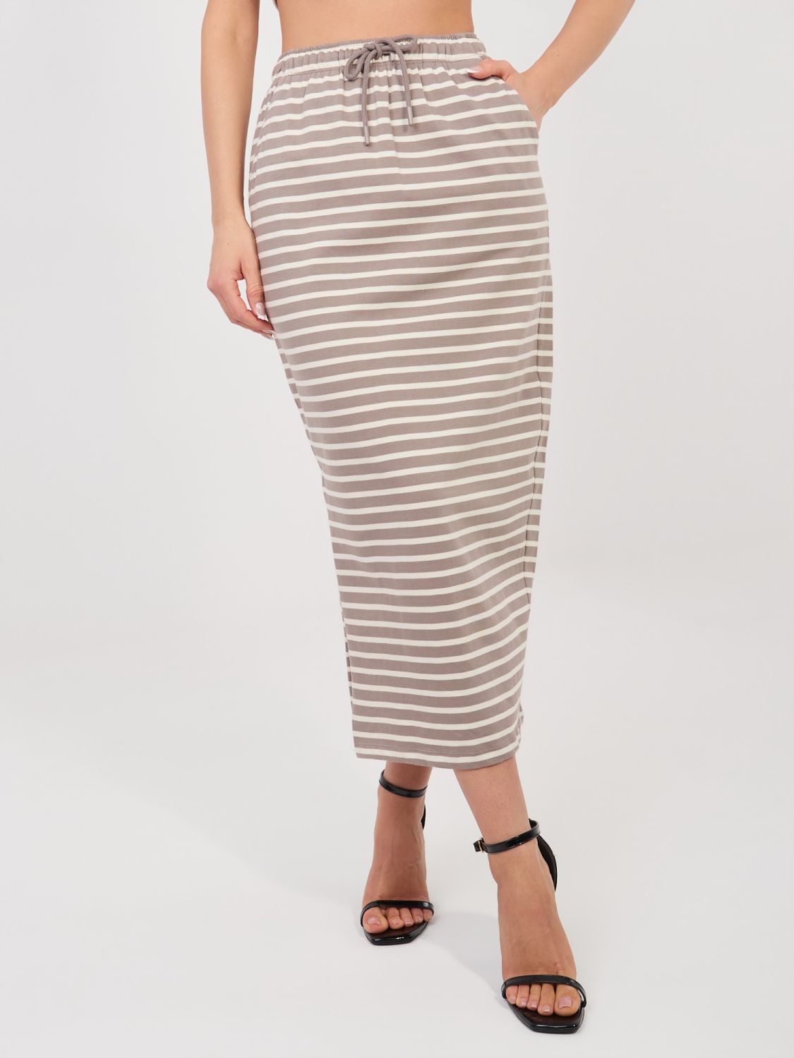 Gonna midi beige a righe con tasche