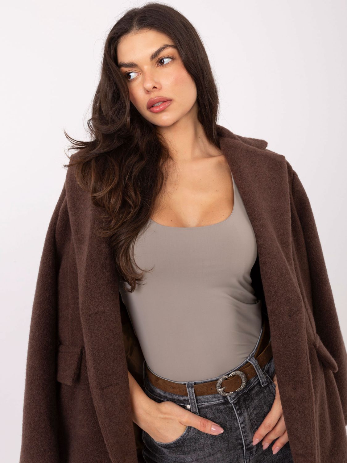 Bež glatki top bez rukava