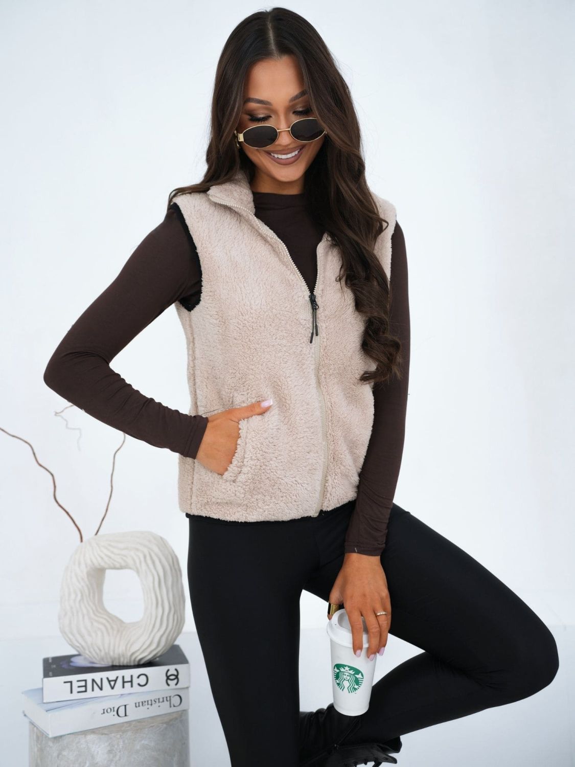 Gilet beige in eco-pelliccia