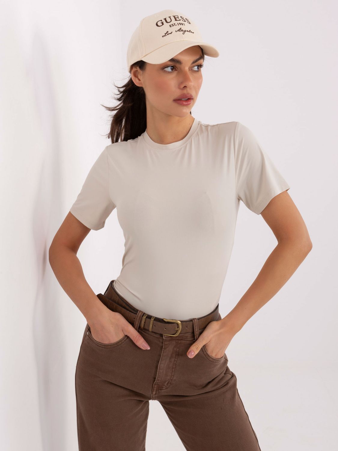 Blusa beige liscia a manica corta