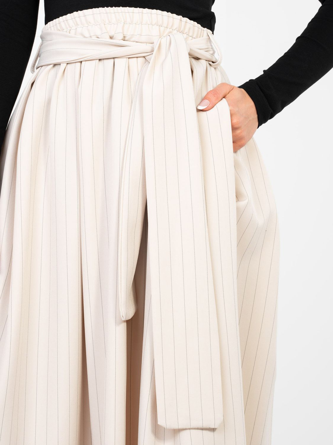 Gonna midi elegante beige a righe con cintura