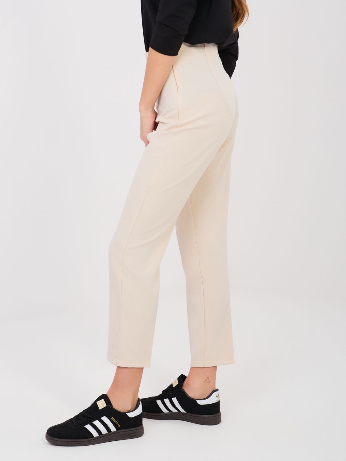 Eleganti pantaloni sigaretta beige
