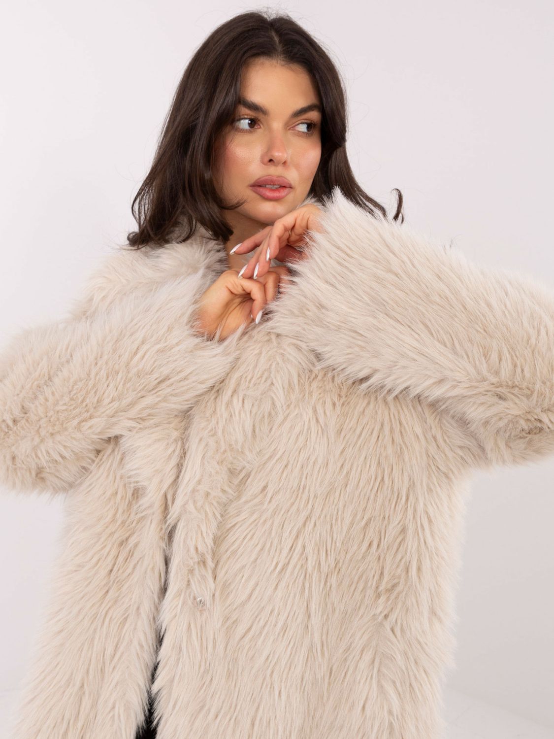 Elegante cappotto beige da donna con fodera