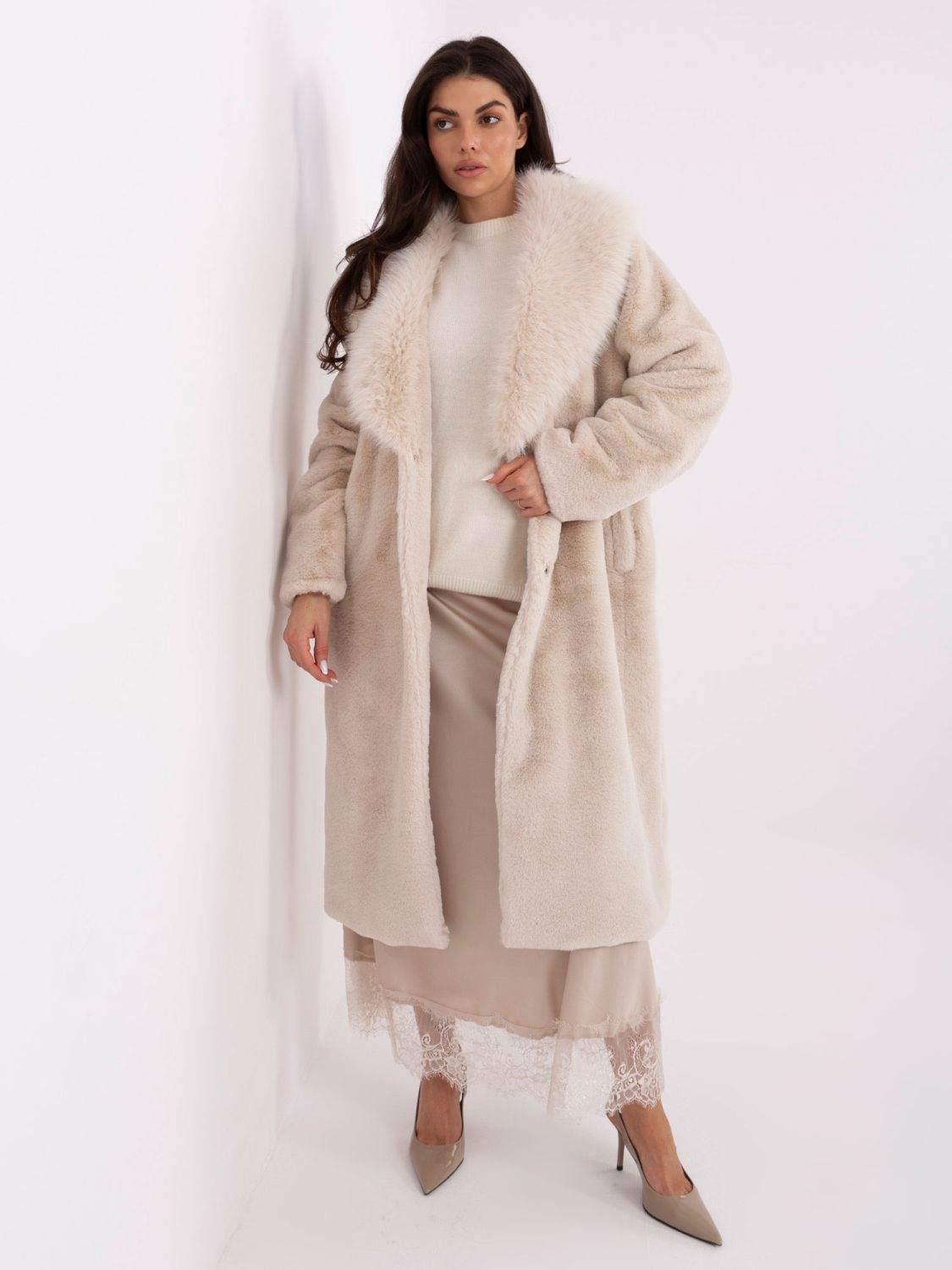 Elegante cappotto beige con fodera