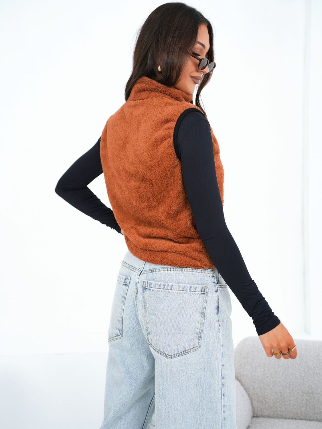 Gilet beige in eco-pelliccia