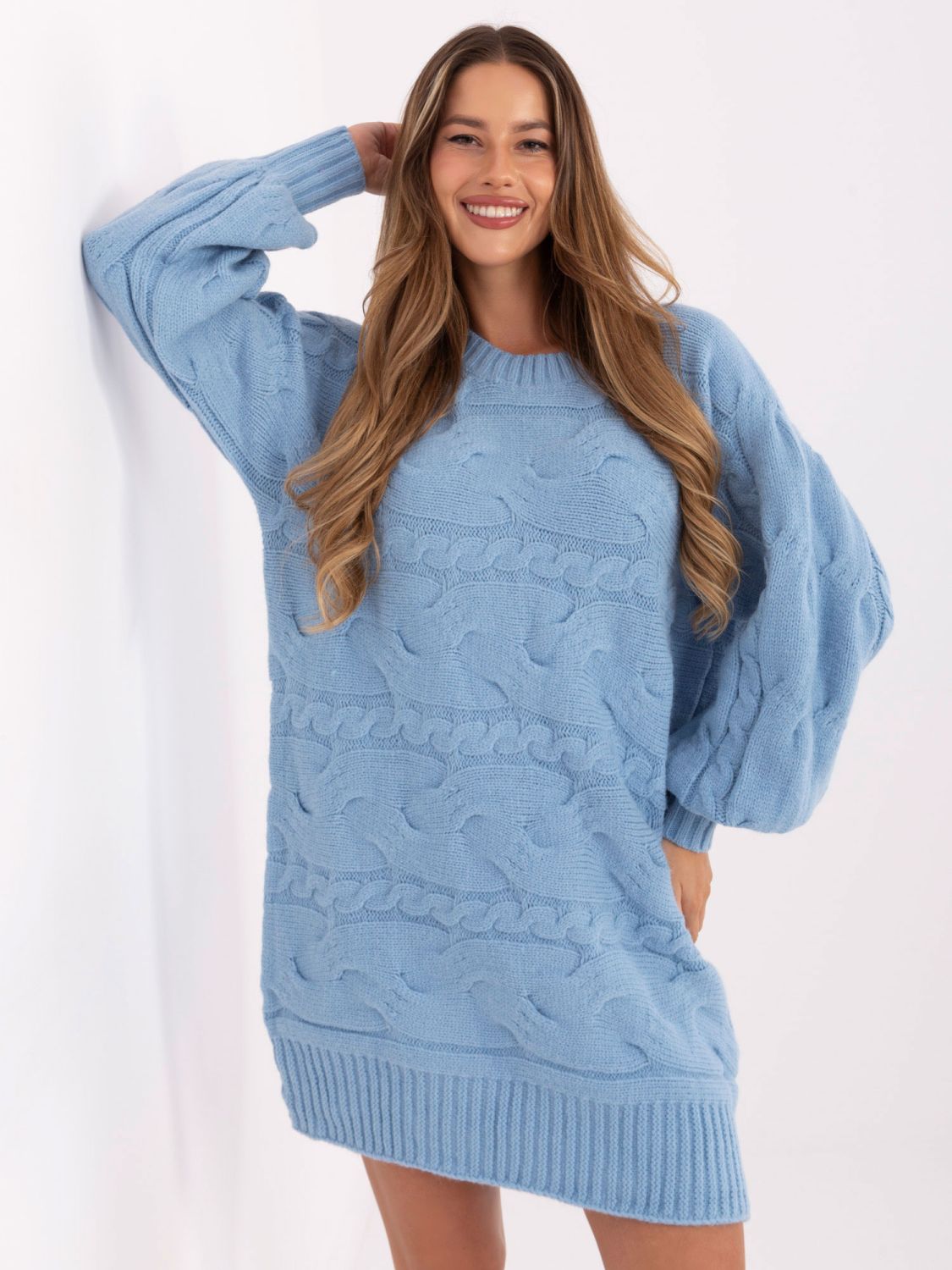 Oversize pulover u svijetloplavoj boji
