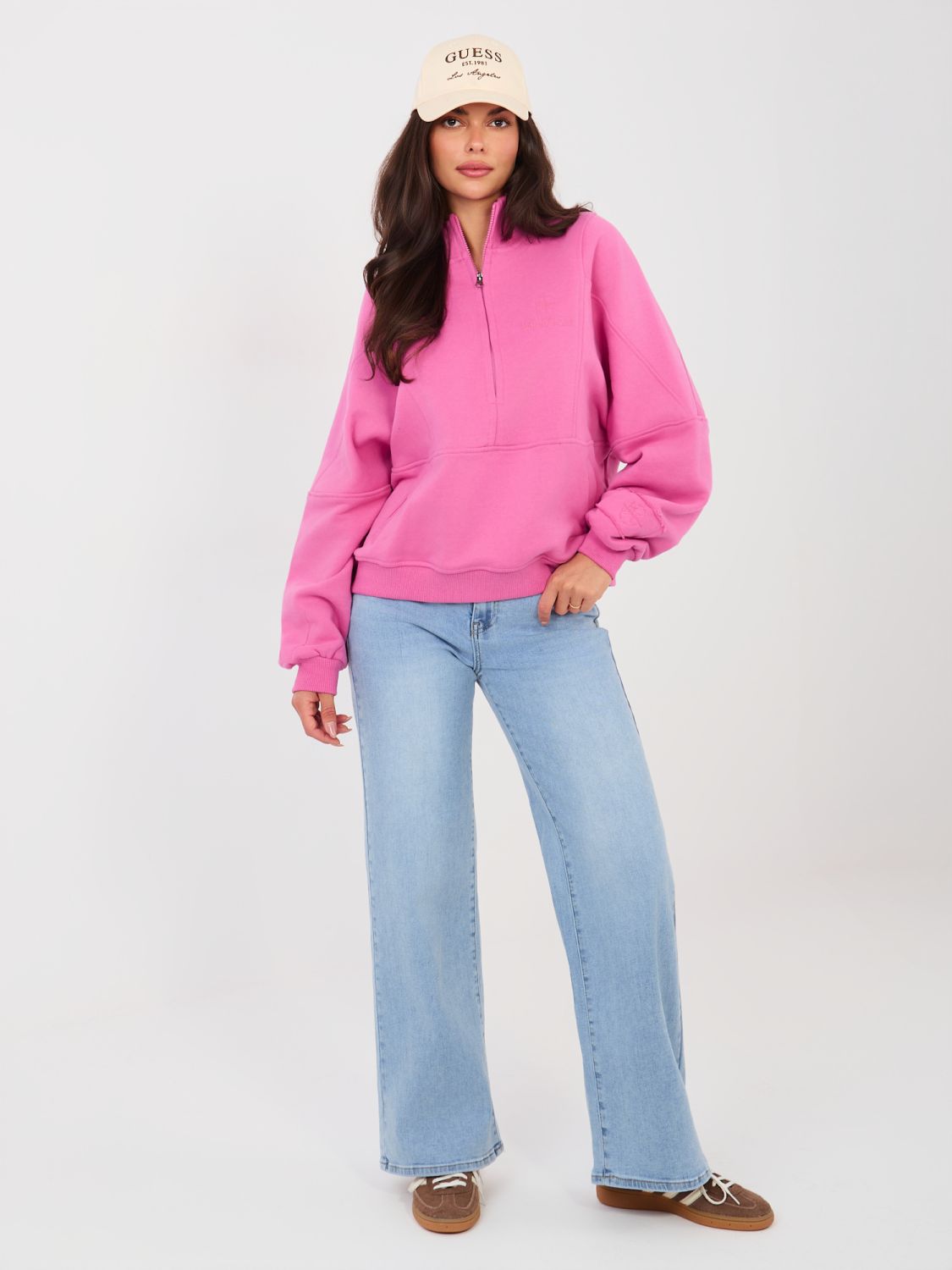 Ženske svijetloplave ravne traperice