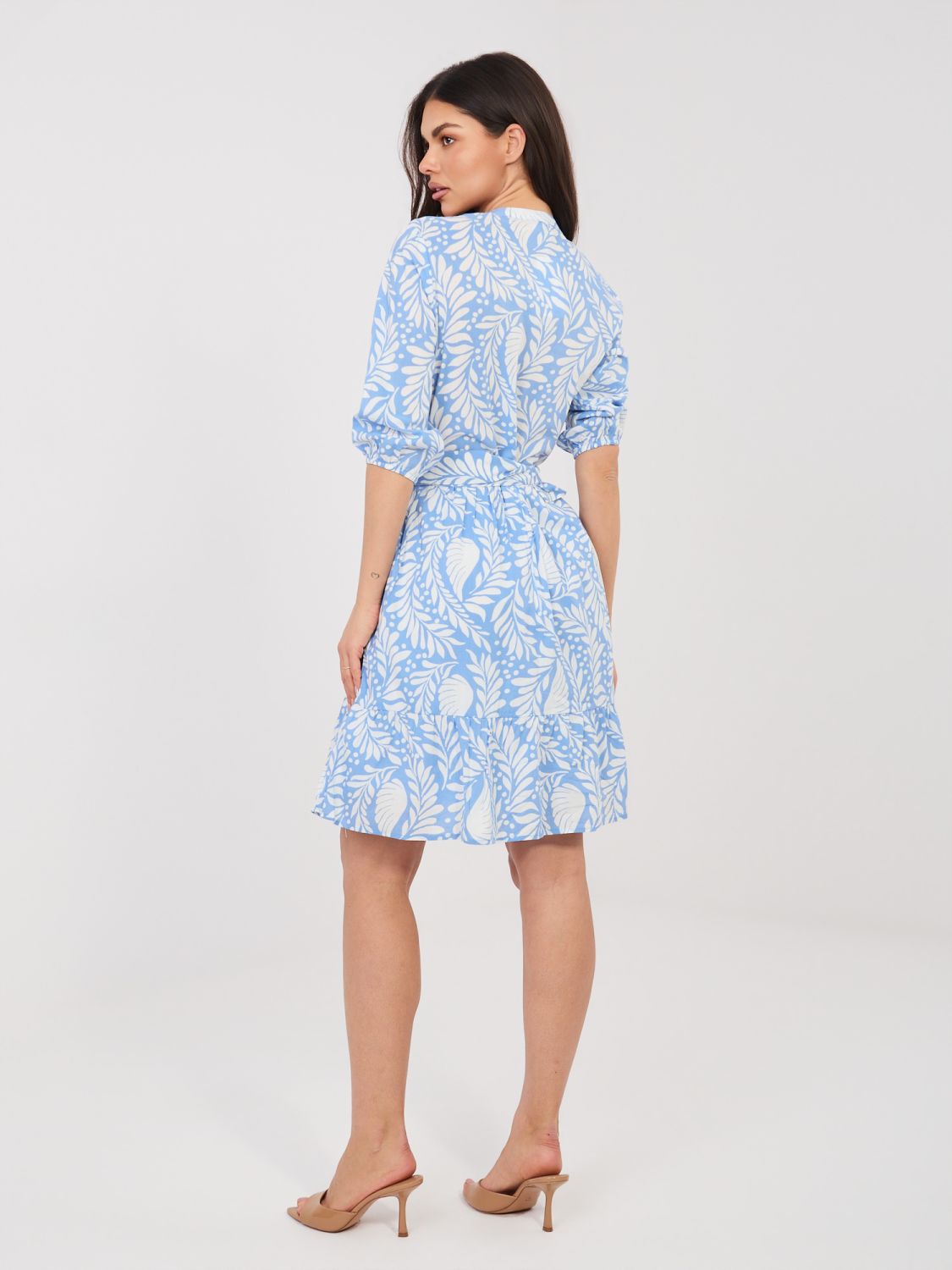 Abito azzurro stampato con cintura