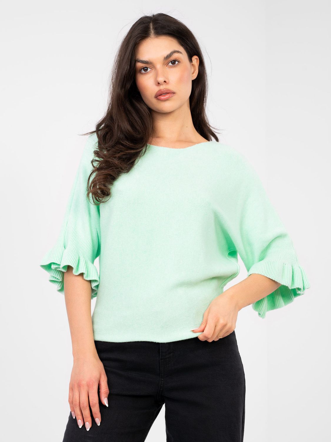 Elegante maglione menta con volant e maniche 3/4