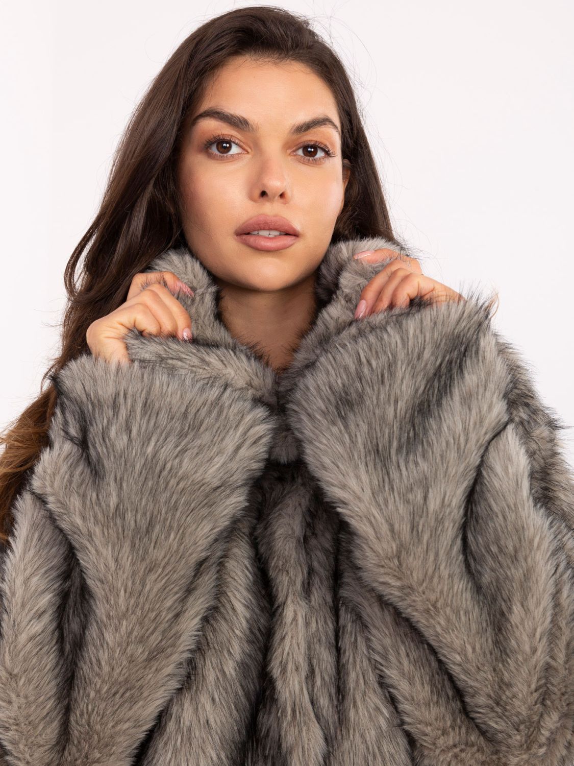 Elegantna zimska jakna s dugim rukavima