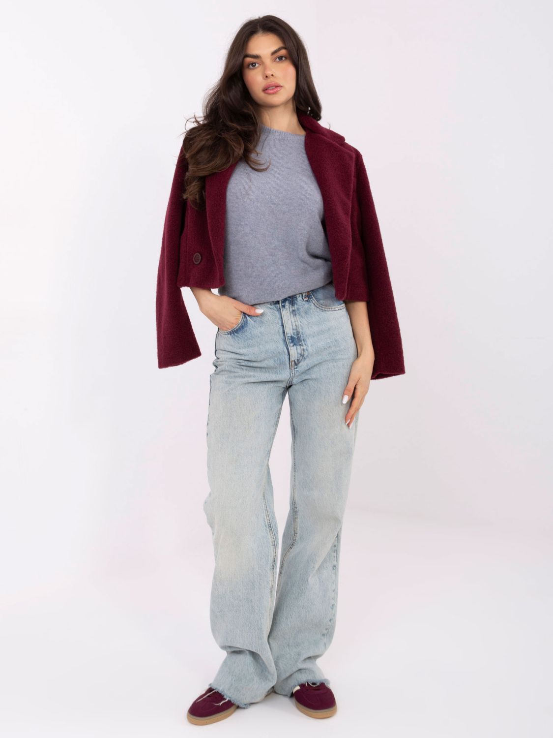 Maglione grigio liscio a maniche corte