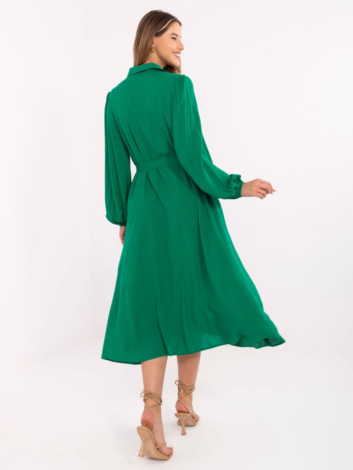 Elegantna zelena midi haljina s dugim rukavima