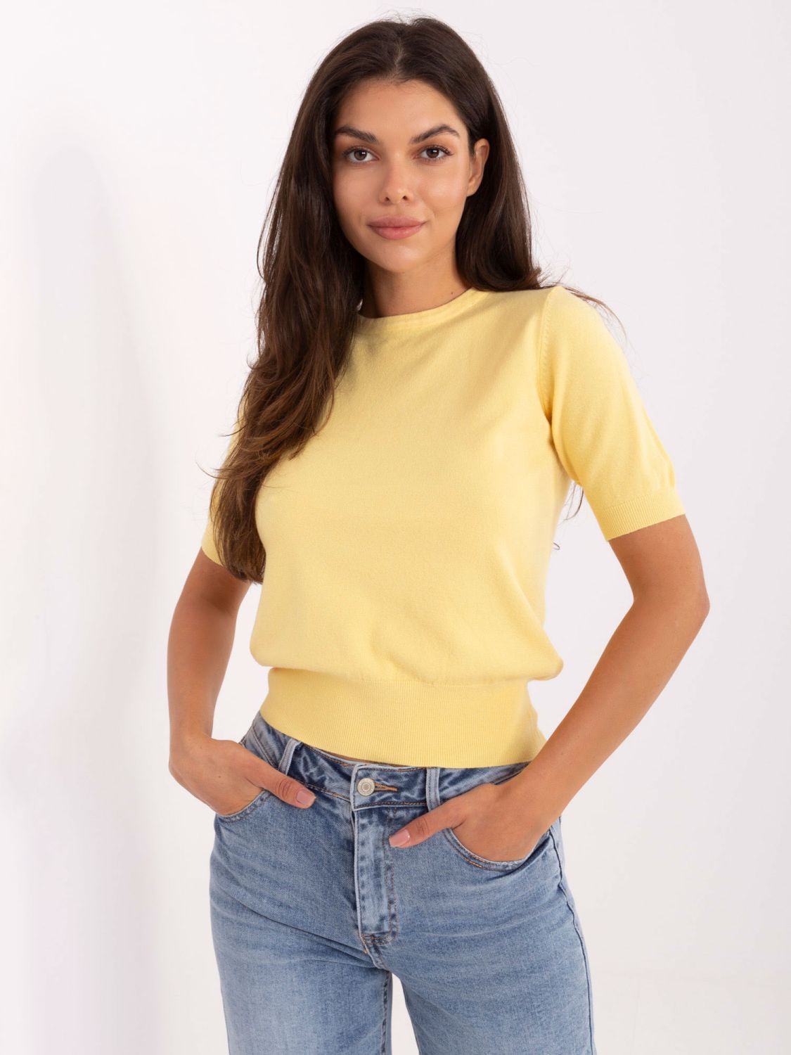 Maglione giallo a maniche corte