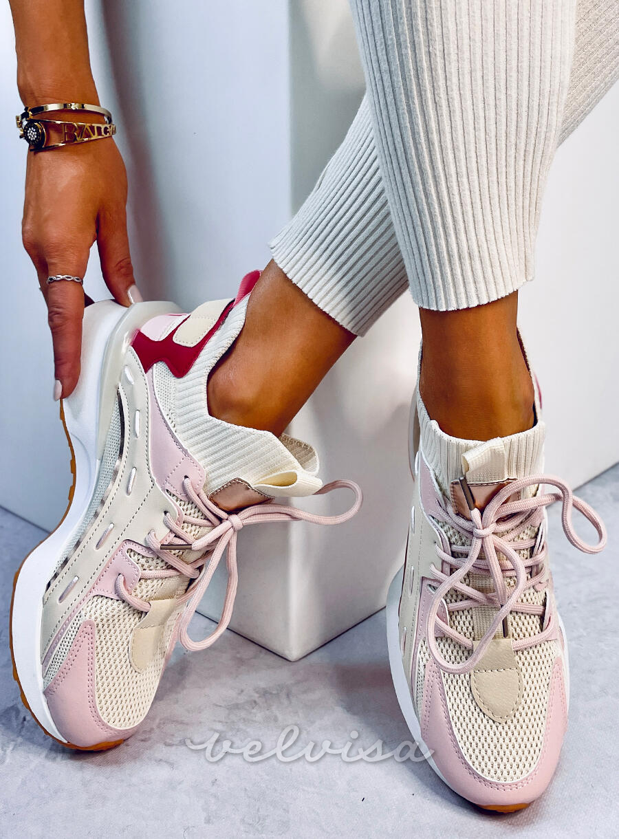 Sneaker rosa con accenti colorati