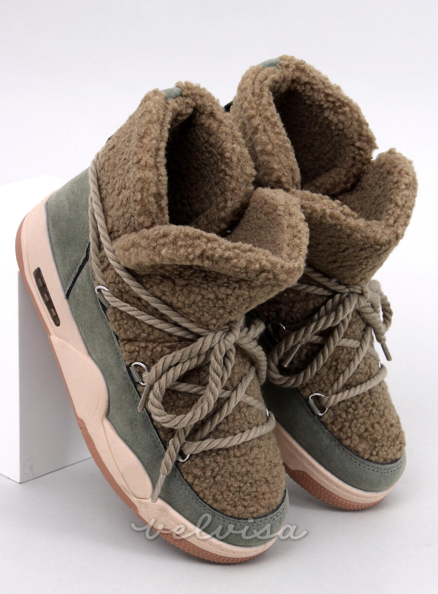 Stivali da neve nello stile delle sneakers verde kaki