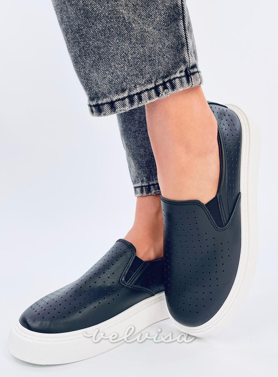 Perforirane slip-on tenisice crne