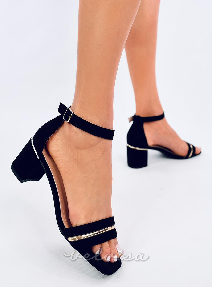 Crne niske elegantne sandale