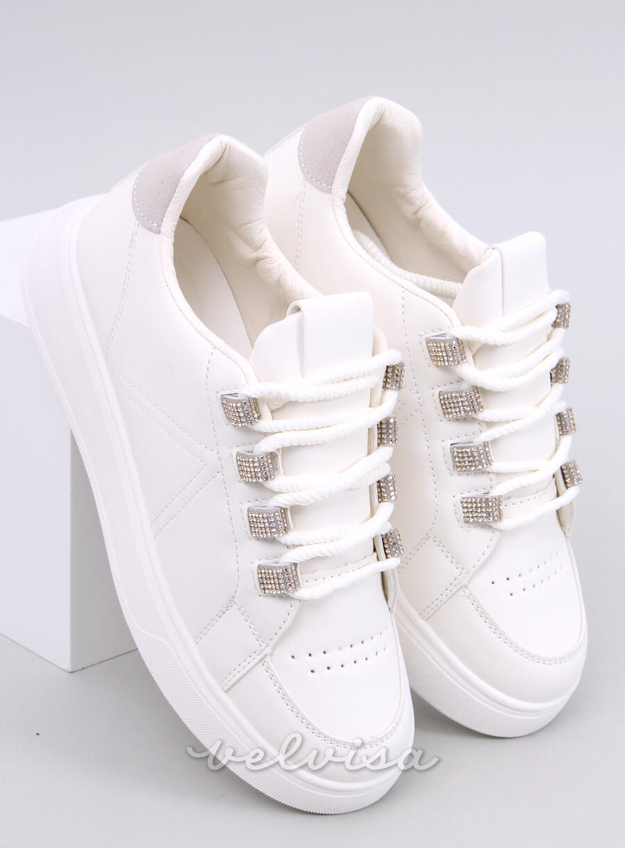 Sneakers beige con lacci spessi