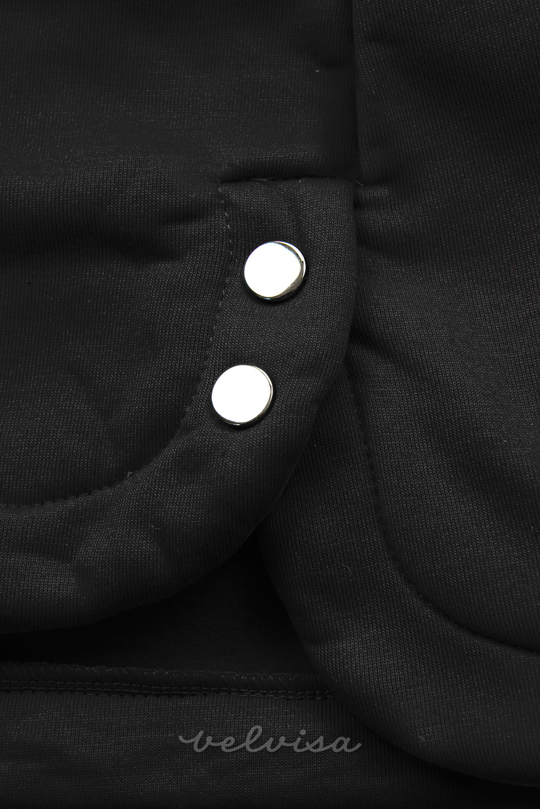 Crna vesta sa sivom pletenom kapuljačom