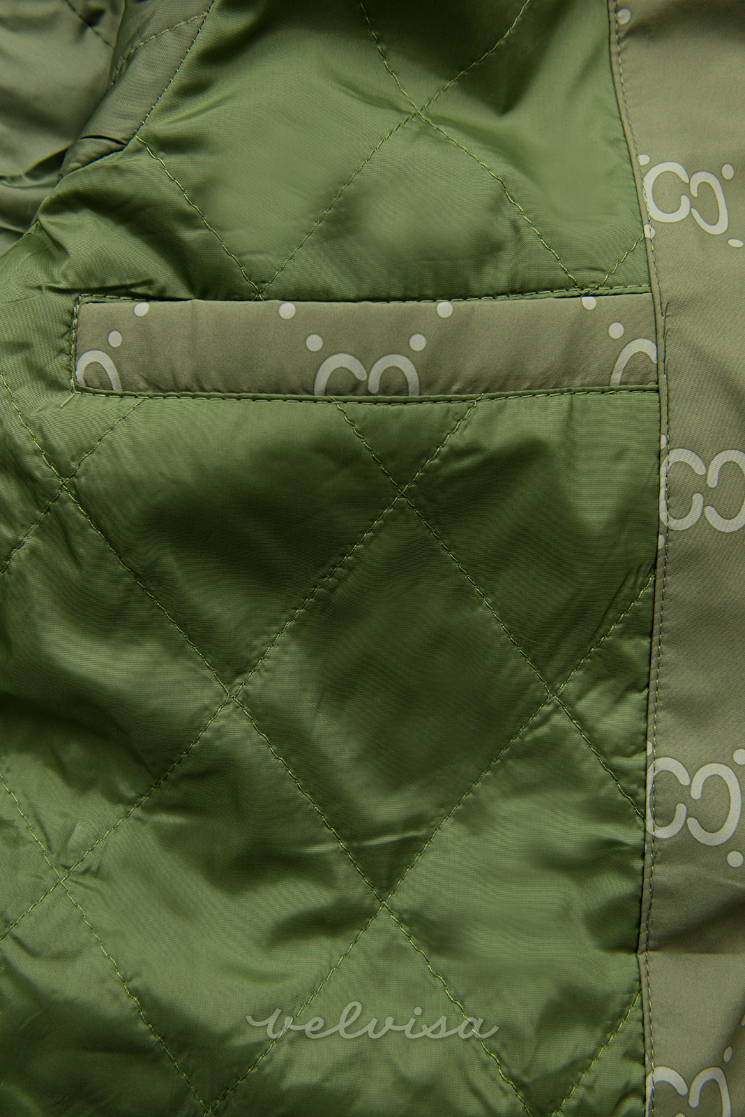 Zelena parka jakna s uzorkom i odvojivom kapuljačom