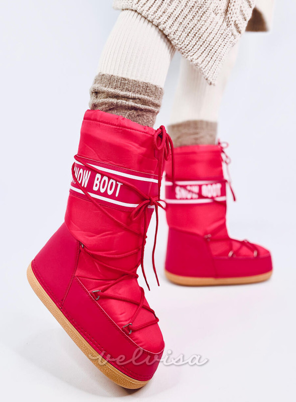 Crvene visoke čizme za snijeg