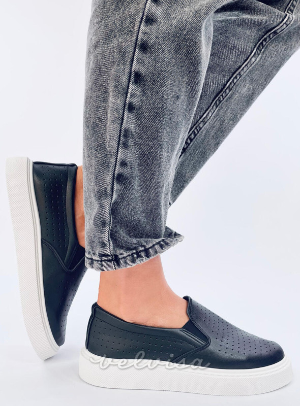 Sneakers slip-on traforate nere