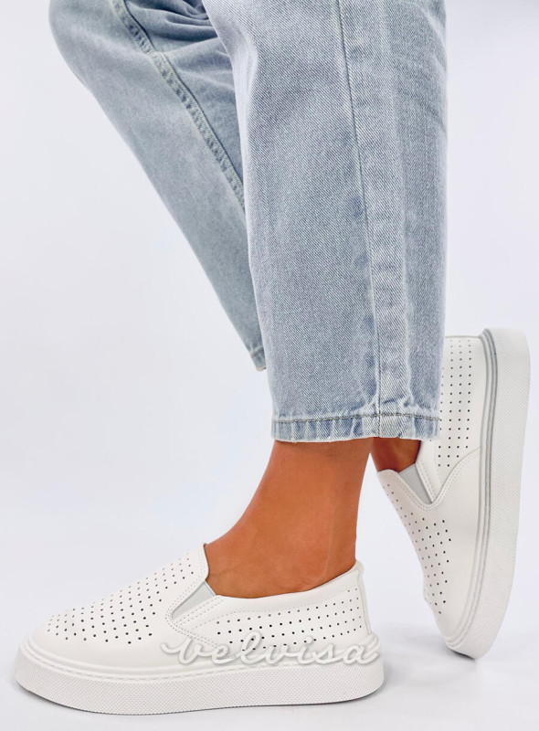 Sneakers slip-on traforate bianche