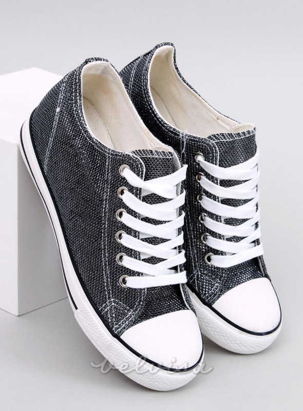 Sneakers nere con tacco nascosto