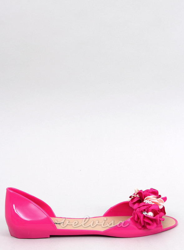 Ružičaste gumene sandale s cvjetovima