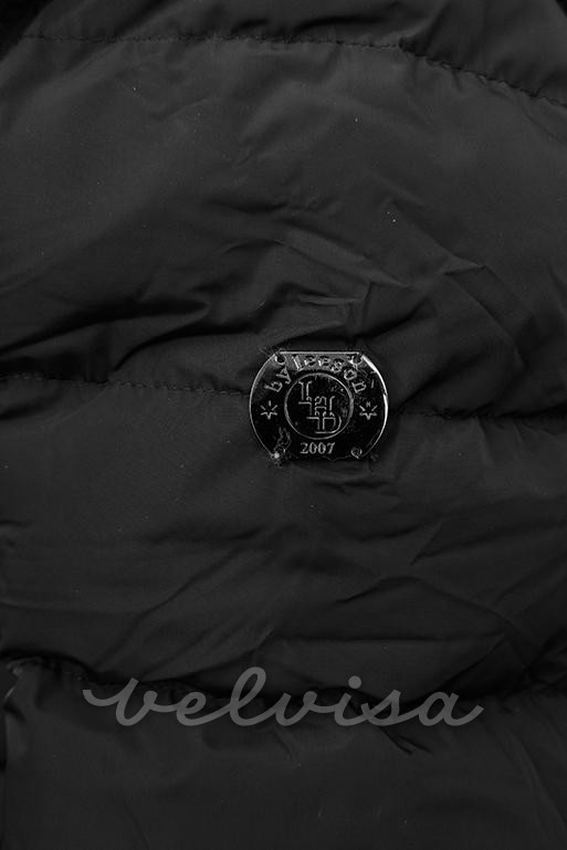 Crna zimska jakna sa srebrnim obrubom