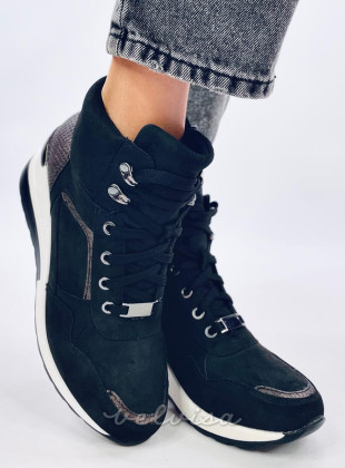 Sneakers da donna con zeppa nere