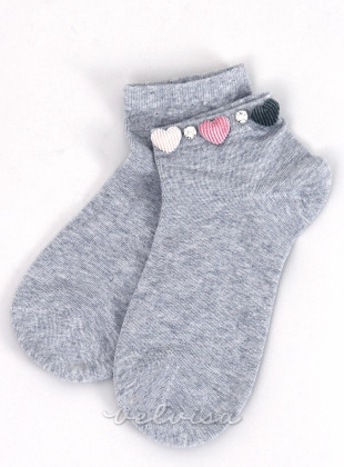 Sive čarape sa srcima