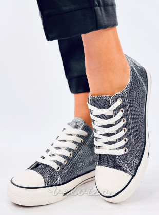 Sneakers nere con tacco nascosto